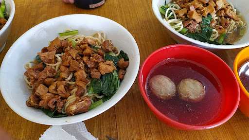 Mie Ayam Tlale Gajah Mungkur 1