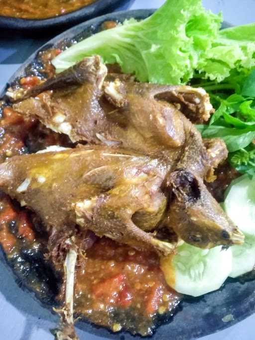 Nasi Uduk Pecel Ayam H. Hasyim 2