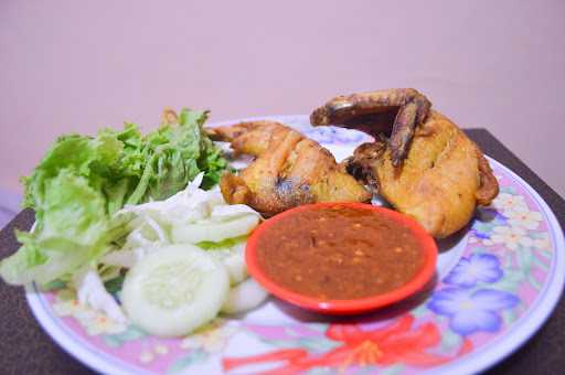 Nasi Uduk Pecel Ayam H. Hasyim 1