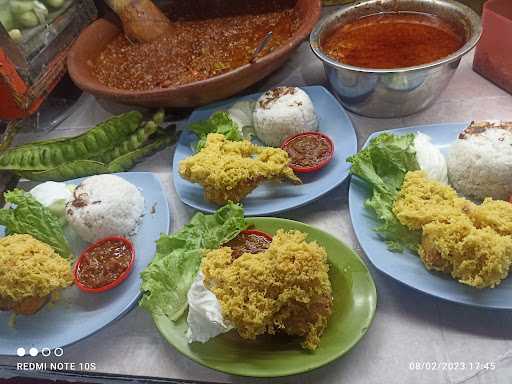 Nasi Uduk Pecel Lela 4