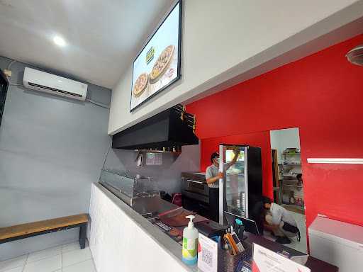 Pizza Boxx Pamulang 7