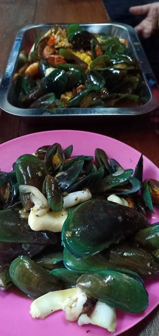 Seafood Kerang Mr. Mantul - Surya Kencana 7