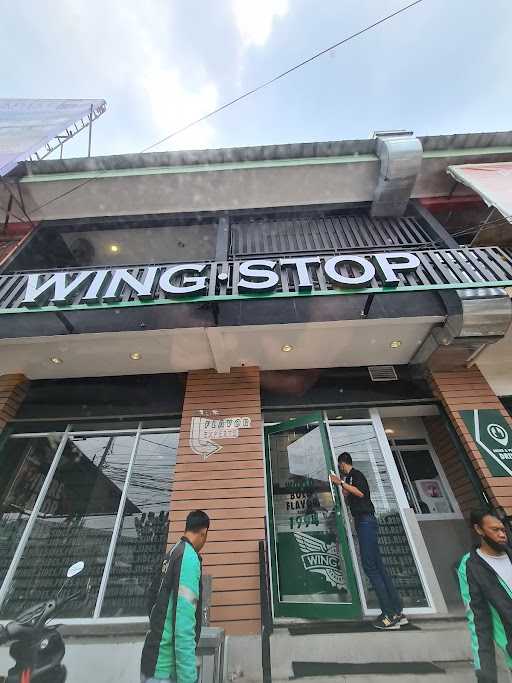 Wingstop Pamulang 6