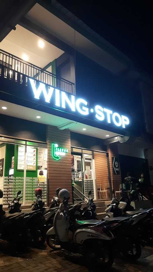 Wingstop Pamulang 7