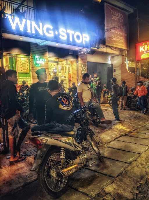 Wingstop Pamulang 8