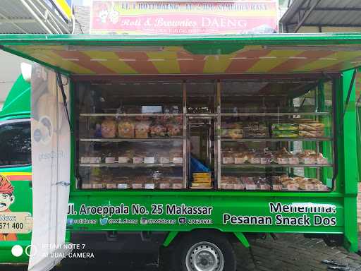 Brownies & Roti Daeng 1