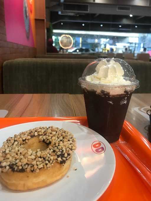 Dunkin’ Pettarani Makassar 10