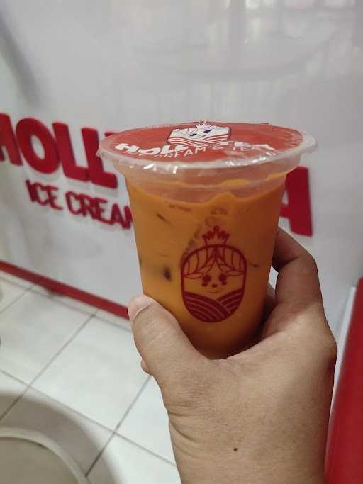 Holly Tea Makassar 1