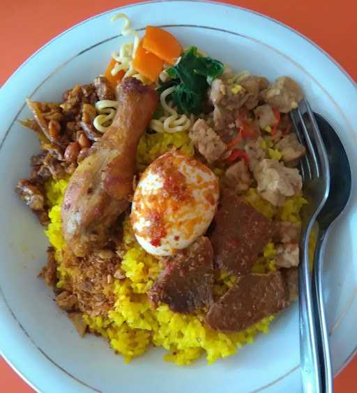 Kedai Nasi Kuning Mega Rasa 3