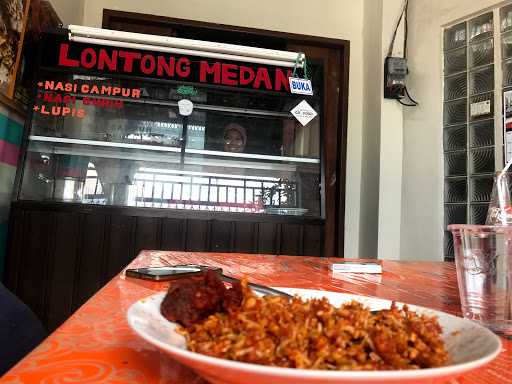 Lontong Medan Kak Elly 1