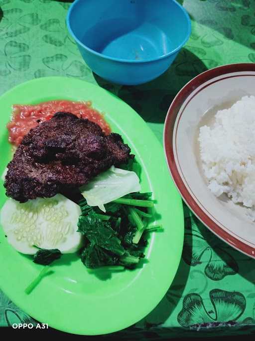 Warung Pojok Lalapan 3