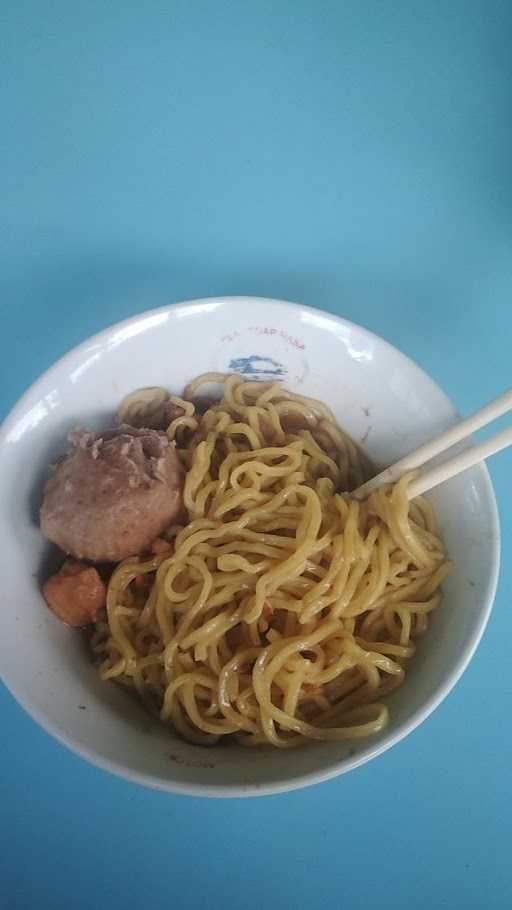 Pondok Lesehan Mie Ayam Bakso Malvinas 1