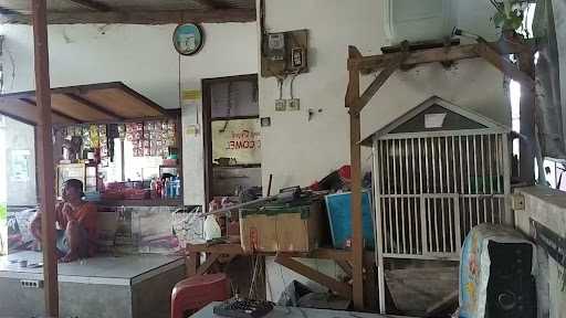 Warung Pojok Mami Comel 8