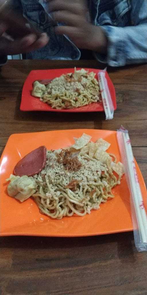 Mie Jontor 6