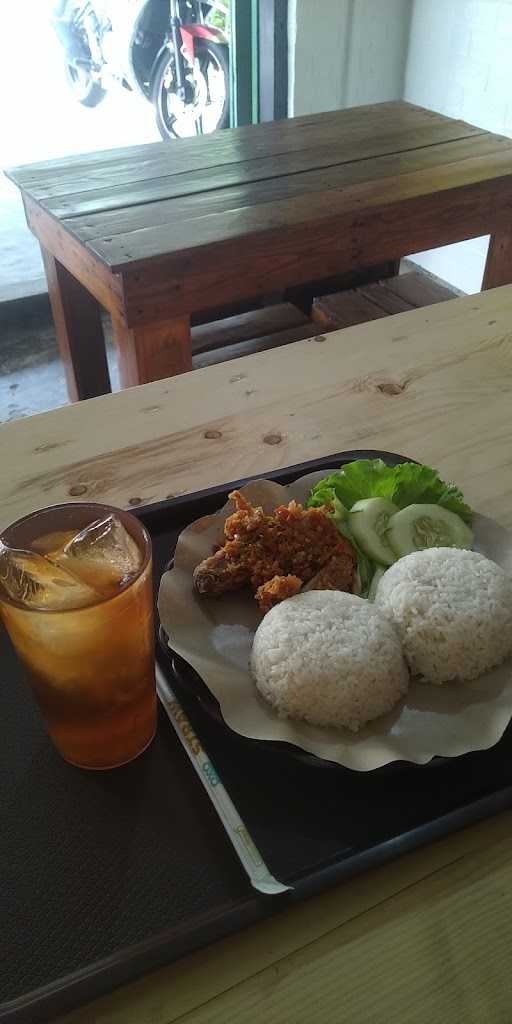 Raden Fried Chicken 2