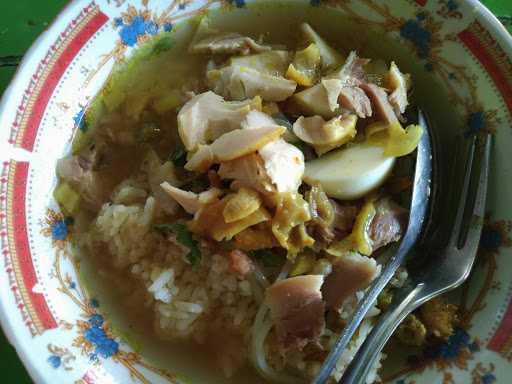 Soto Ayam Simpang Tiga 4