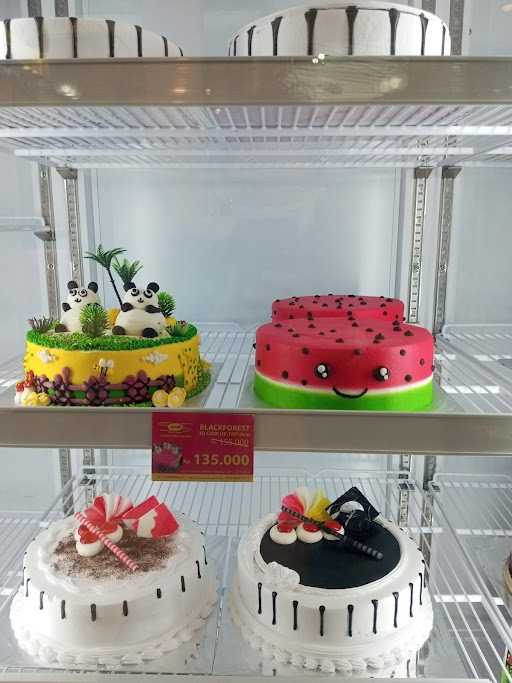 Elud Cake & Bakery Pancoran 3