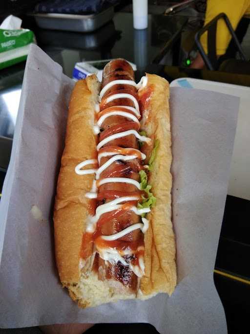 Hotdog Booth Shell Gatot Subroto 4