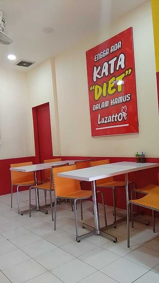 Lazatto Chicken & Burger 7