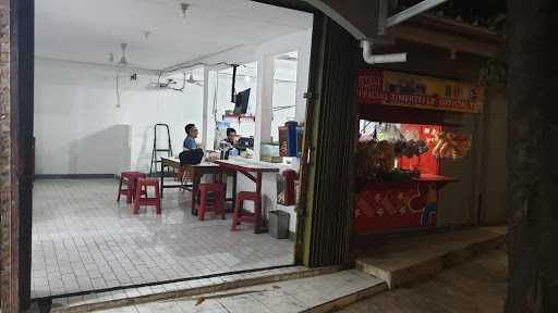 Warung Merah 7