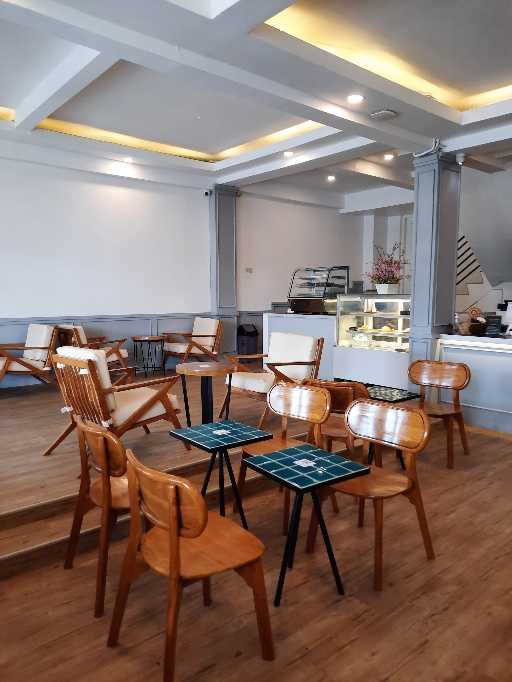 Phil & Co - Coffee Shop Cafe Depok / Co - Working Space 2