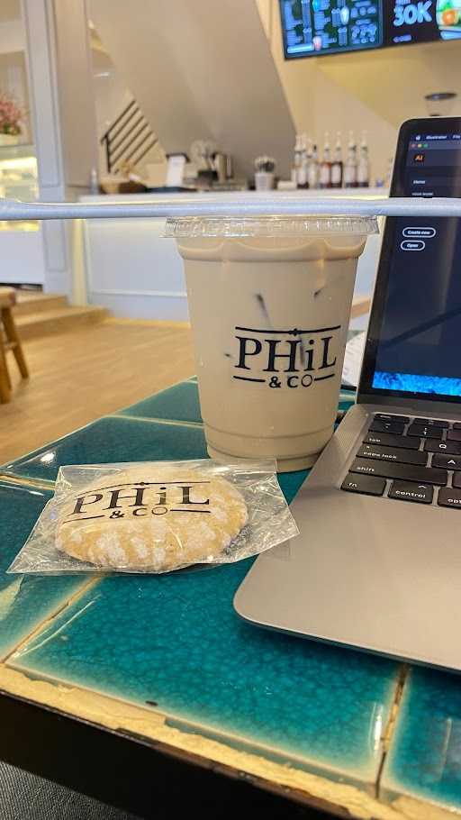 Phil & Co - Coffee Shop Cafe Depok / Co - Working Space 8