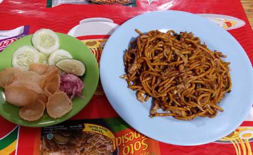 Acehnesse Hot Spicy Noodle And Rice 9