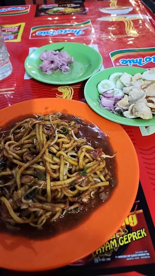 Acehnesse Hot Spicy Noodle And Rice 7