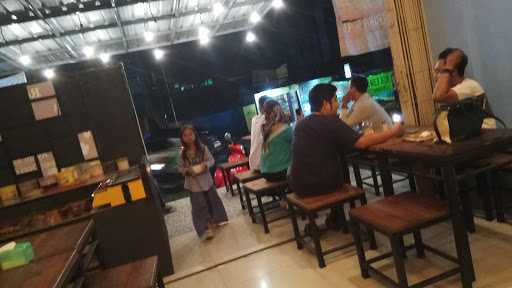 Le Gemboel Cafe & Roti Bakar - Depok Maharaja Sawangan 1