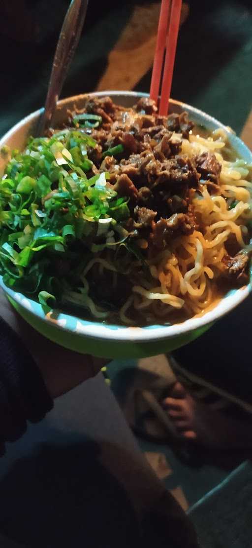 Mie Ayam Perempatan Sandra 7