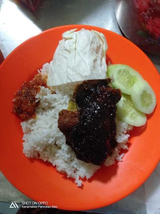 Nasi Bebek Madura Lapangan Godam 4