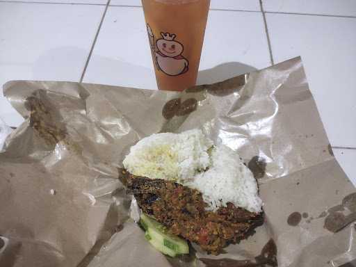 Nasi Bebek Madura Lapangan Godam 2