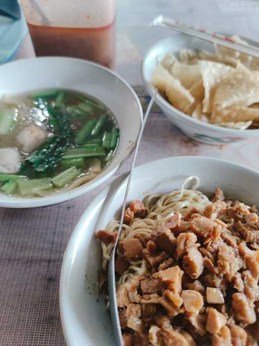 Pondok Mie Ayam Pangsit Kota 5