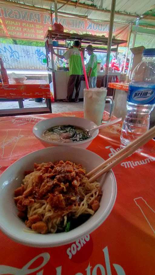 Pondok Mie Ayam Pangsit Kota 9