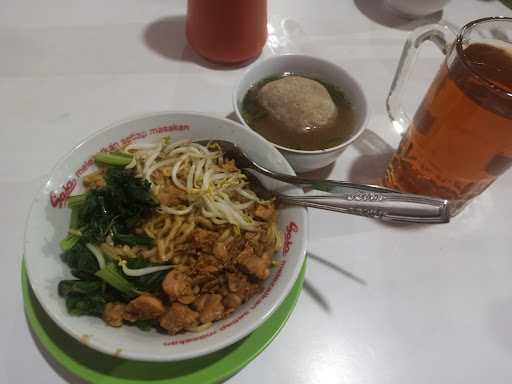 Rumah Bakso Hj. Wahyuni 8