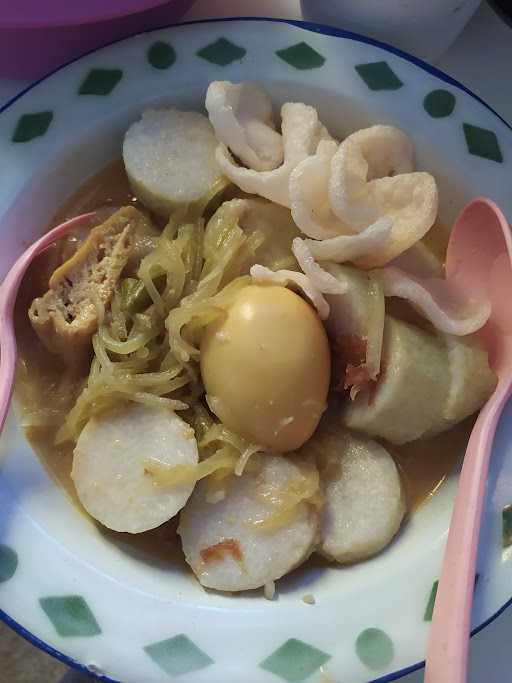 Bubur Ayam Dan Lontong Sayur Bang Sam. Kios Pasar Hewan Depan Uii 4