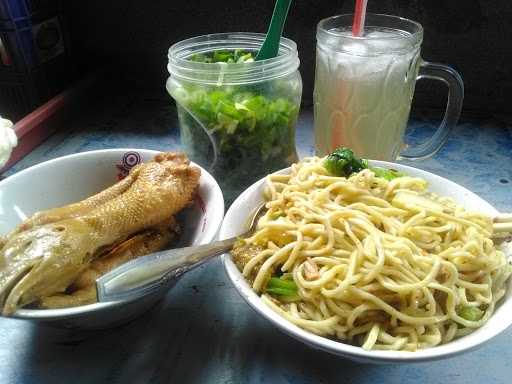 Mie Ayam Mbah Giyar 8