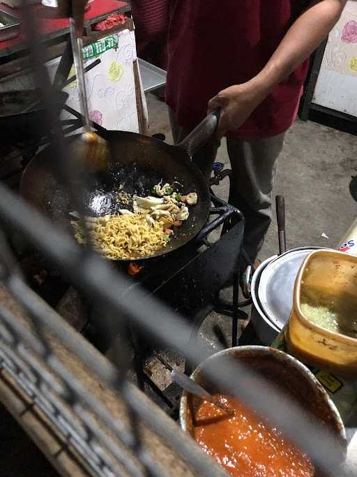 Warung Nasi Goreng Pak Riri 3