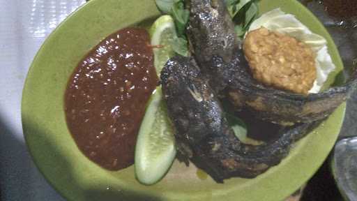 Warung Pecel Lele 4 Putra 1