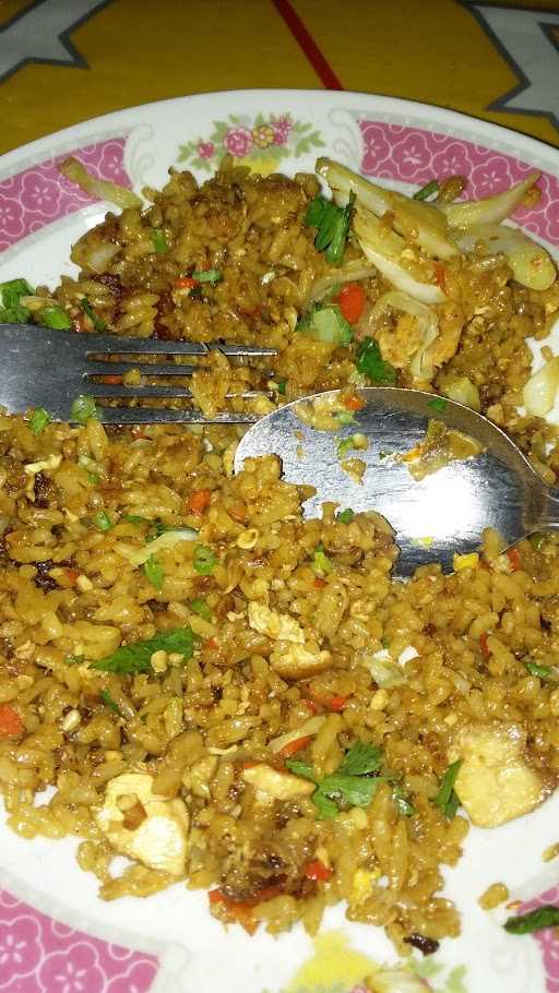 Nasi Goreng Pak Sari 9