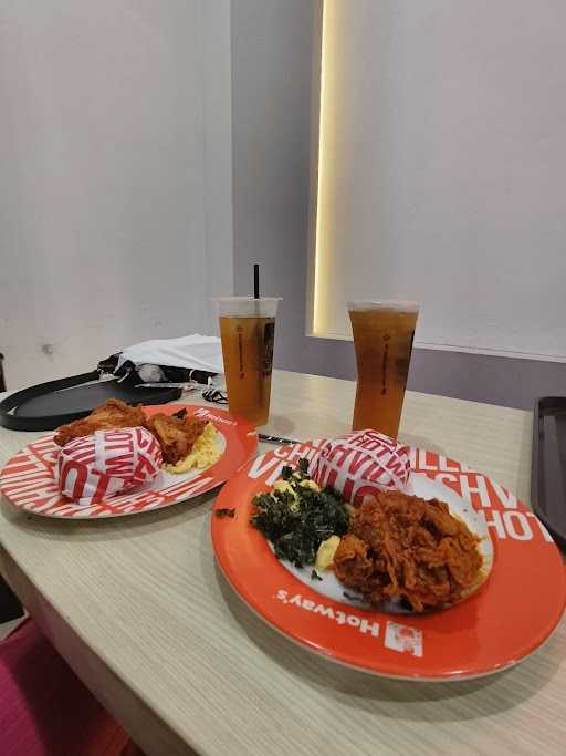 Hotway'S Chicken Pasuruan 10