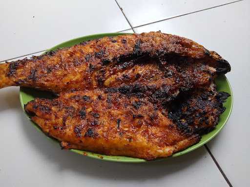 Ikan Bakar Makmi 5