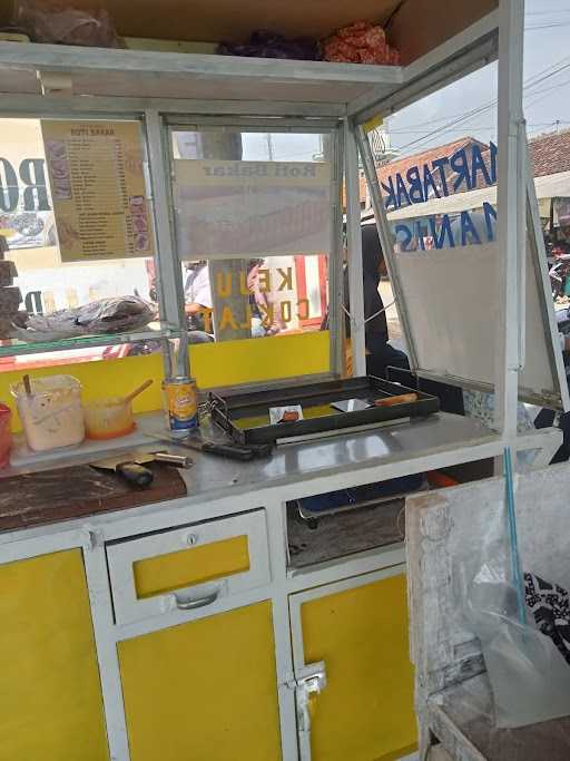 Martabak Manis Dan Roti Bakar 3