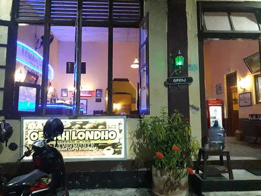 Cafe Oemah Londho 6