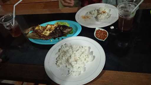 Alas Godong Restaurant 1