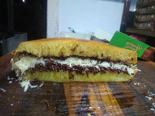 Martabak Doraemon Penusupan Mbah Serog 1