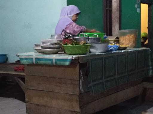 Warung Nasi Huduk Mak Embot 4