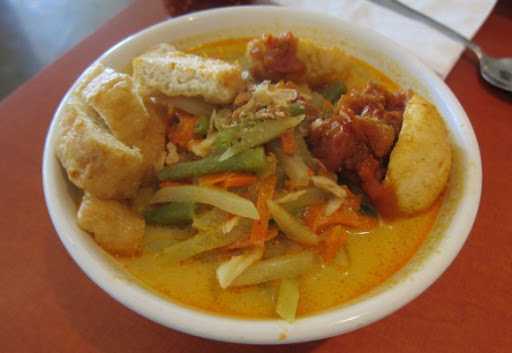 Lontong Sayur Bi Jaetun 2