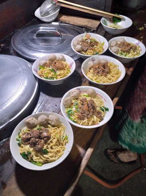 Mie Ayam & Bakso  Tidar  4