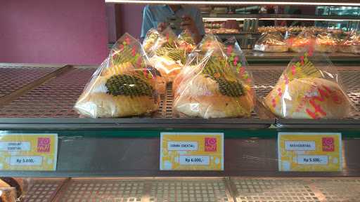 Inti Bakery & Cake 6